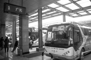 西成客专开通首月发送旅客达93万人 川北客车骤减